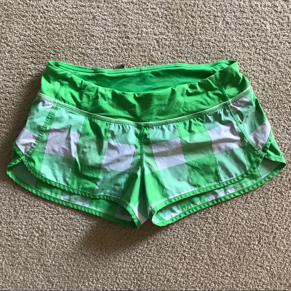 Lululemon Speed Shorts / size 8 / green plaid